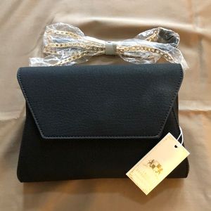 Vegan purse - Urban Expressions